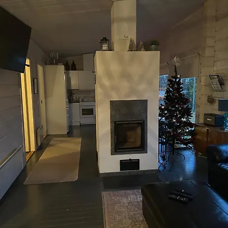 Private Aurora Glass & Lakeside With Finnish Sauna Villa